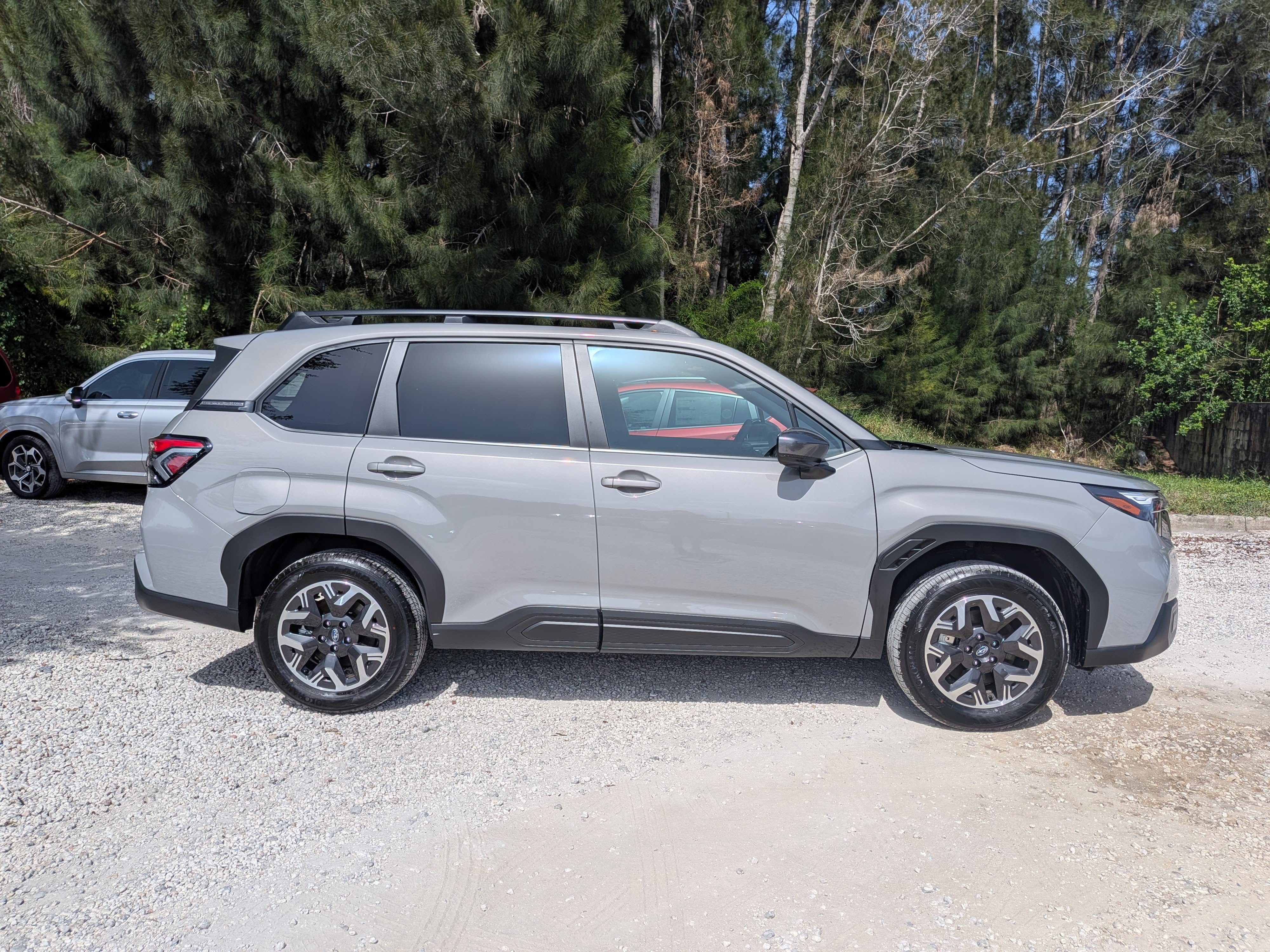 Used 2026 Subaru Forester Premium AWD/4WD image 3