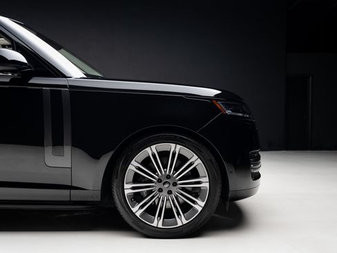 Used 2023 Land Rover Range Rover SE AWD/4WD image 37