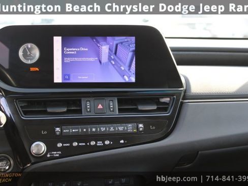 Used 2023 Lexus ES 350 w/ Premium Package image 16