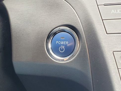 Used 2013 Toyota Prius Two FWD image 14