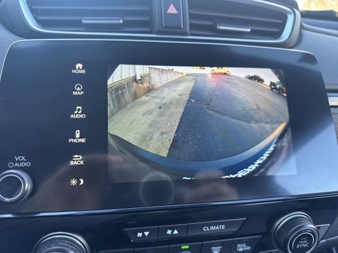 Used 2021 Honda CR-V Touring image 21