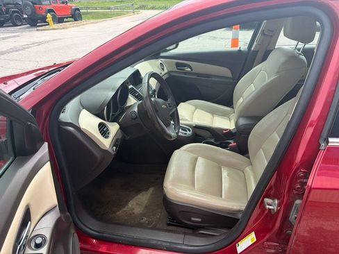 Used 2014 Chevrolet Cruze LT FWD image 6