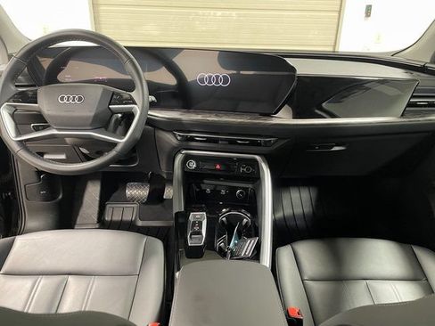 Used 2025 Audi Q5 Premium w/ Convenience Package AWD/4WD image 16