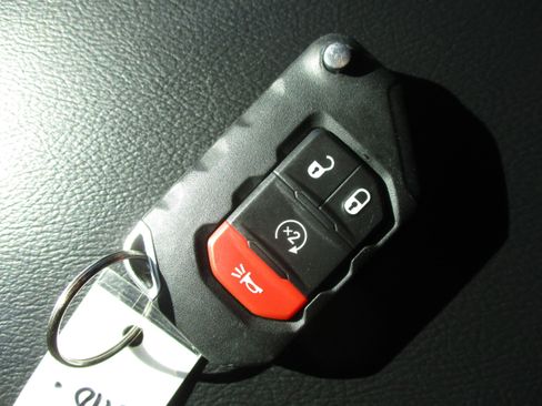 Used 2021 Jeep Wrangler Unlimited Rubicon w/ Uconnect 4C Nav & Sound Group image 45