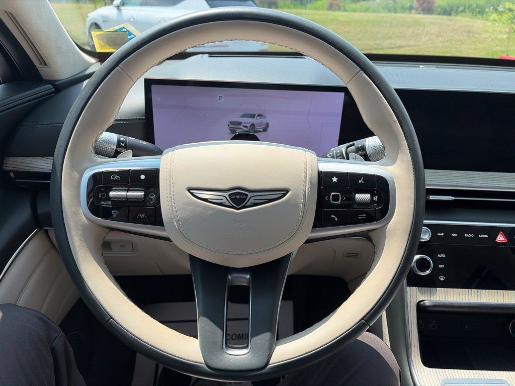 Used 2025 Genesis GV80 3.5T Prestige AWD/4WD image 5
