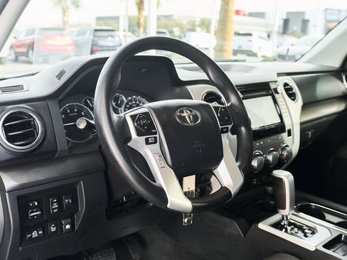 Used 2017 Toyota Tundra SR5 image 25