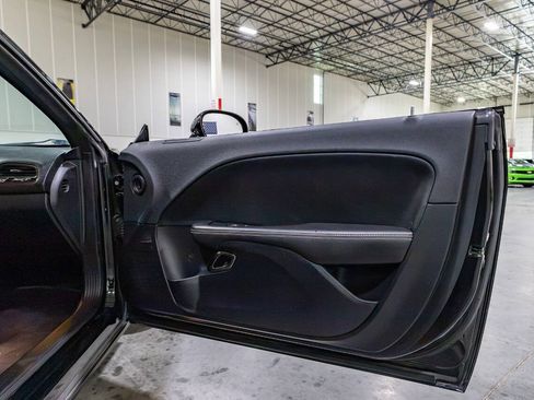 Used 2016 Dodge Challenger SRT Hellcat RWD image 33
