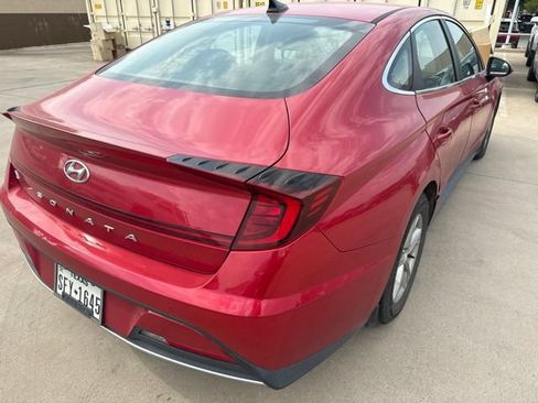 Used 2021 Hyundai Sonata SE w/ Winter Weather Package FWD image 4