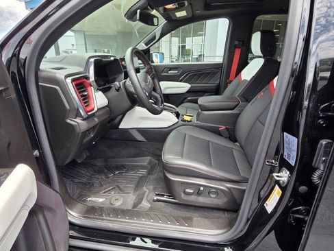 Used 2026 GMC Canyon AT4X AWD/4WD image 3