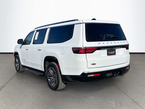 Certified 2025 Jeep Wagoneer L 4WD w/ HD Trailer Tow Package image 5