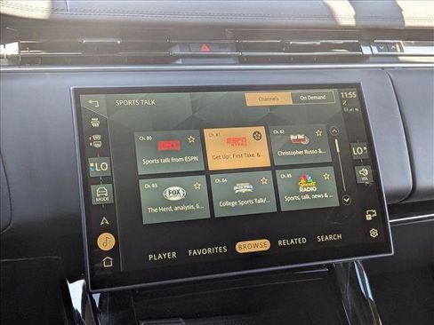 Used 2025 Land Rover Range Rover Sport SE AWD/4WD image 11