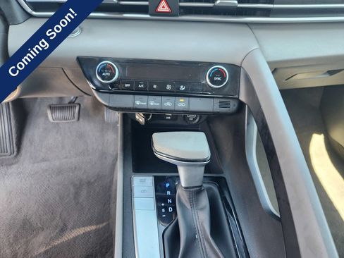 Certified 2023 Hyundai Elantra SEL FWD image 25