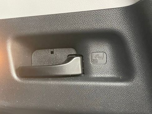 Used 2019 Honda CR-V EX-L image 17