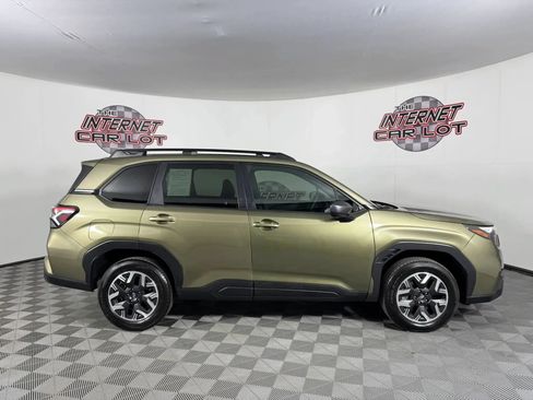 Used 2026 Subaru Forester Premium AWD/4WD image 8