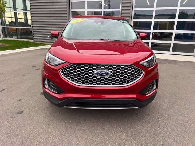 Certified 2024 Ford Edge SEL w/ Convenience Package AWD/4WD image 2