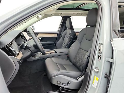 New 2026 Volvo XC90 T8 Plus w/ Protection Package Premier AWD/4WD image 21