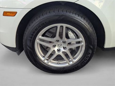 Used 2018 Porsche Macan image 24