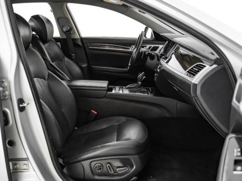 Used 2017 Genesis G80 3.8 image 30