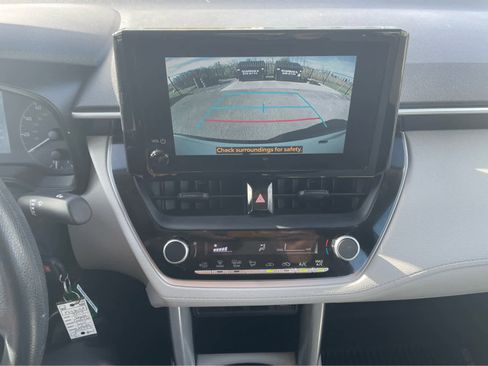 Used 2024 Toyota Corolla Cross L image 20