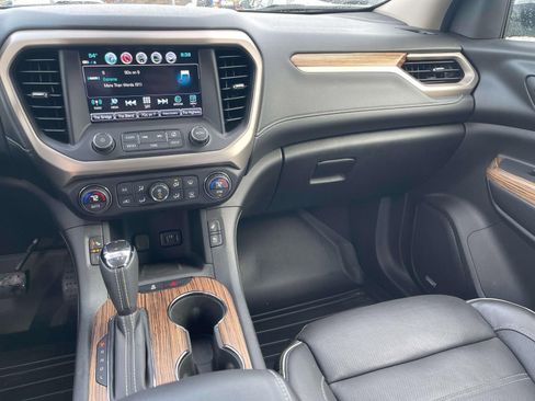 Used 2017 GMC Acadia Denali w/ Technology Package image 14