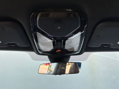 Used 2019 BMW X5 xDrive40i w/ Premium Package image 18