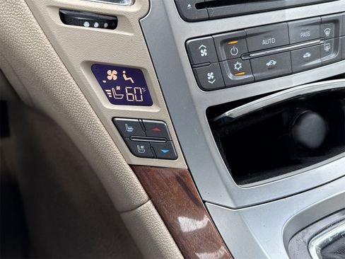 Used 2013 Cadillac CTS Premium image 25