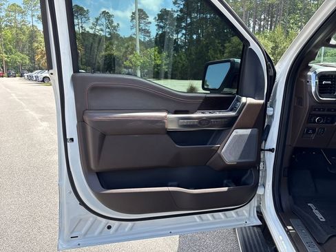 Used 2023 Ford F150 King Ranch w/ Equipment Group 601A High AWD/4WD image 3