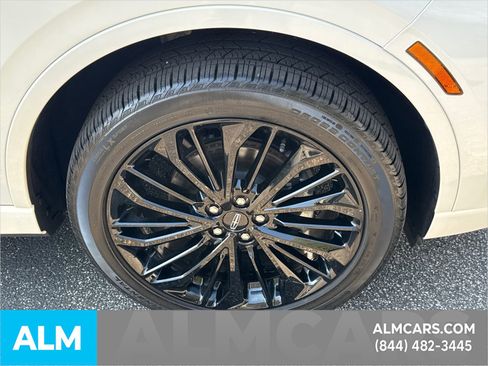 Used 2024 Lincoln Corsair Reserve w/ Jet Appearance Package image 15