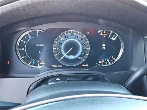 Used 2018 Cadillac Escalade ESV Luxury image 11