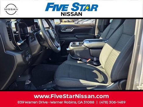 Used 2024 Chevrolet Silverado 1500 LT w/ Protection Package RWD image 5
