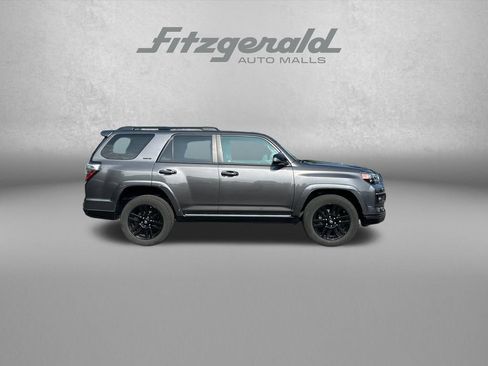 Used 2019 Toyota 4Runner Limited AWD/4WD image 9