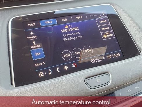 Used 2023 Cadillac XT4 Premium Luxury w/ Cold Weather Package FWD image 16