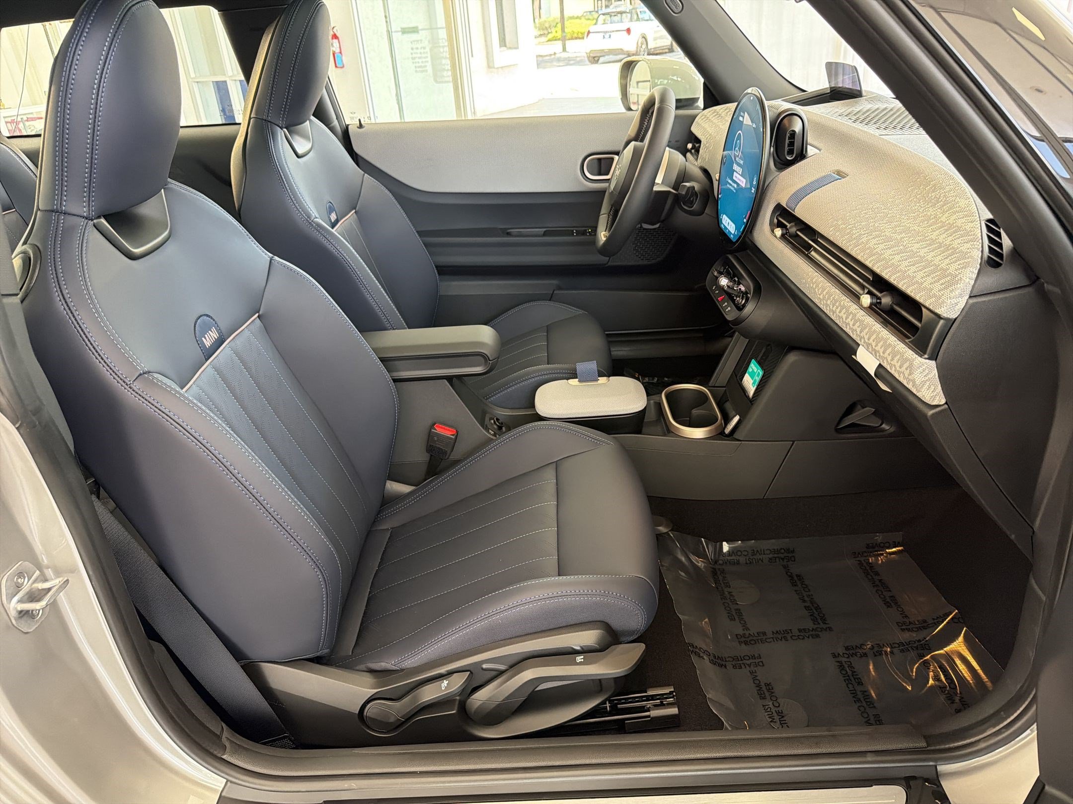 New 2026 MINI Cooper 2-Door Hardtop FWD image 32