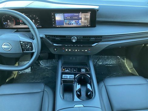 Certified 2025 Nissan Murano SV image 17