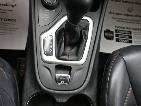 Used 2014 Jeep Cherokee Trailhawk w/ Comfort/Convenience Group image 17