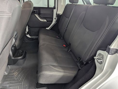 Used 2017 Jeep Wrangler Unlimited Sahara w/ Dual Top Group image 28