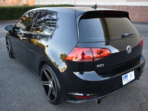 Used 2015 Volkswagen GTI S image 8