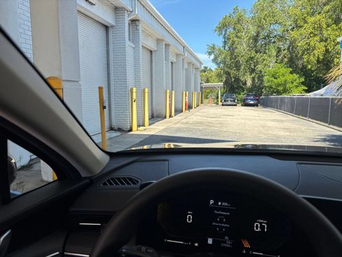Used 2025 Kia K5 LXS FWD image 35