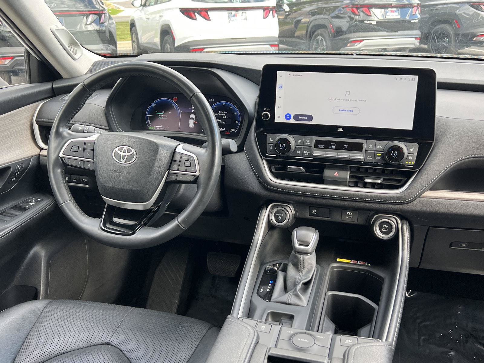 Used 2025 Toyota Grand Highlander AWD Hybrid image 2