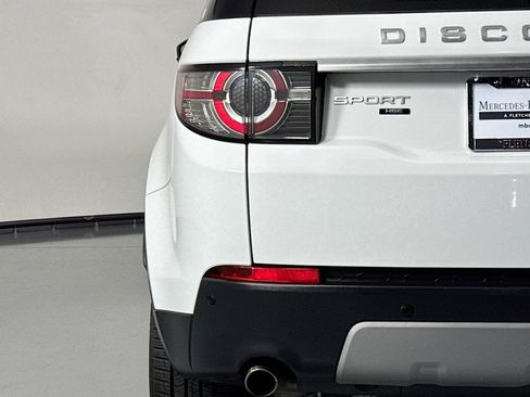 Used 2017 Land Rover Discovery Sport HSE Luxury image 15