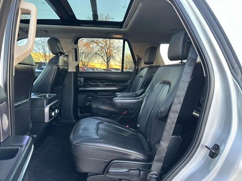 Used 2019 Ford Expedition Platinum image 22