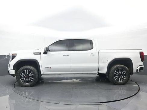 Used 2025 GMC Sierra 1500 AT4 w/ AT4 Premium Package AWD/4WD image 7