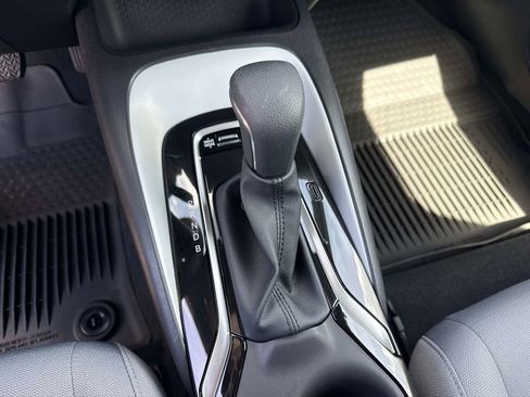 Used 2025 Toyota Corolla SE image 23