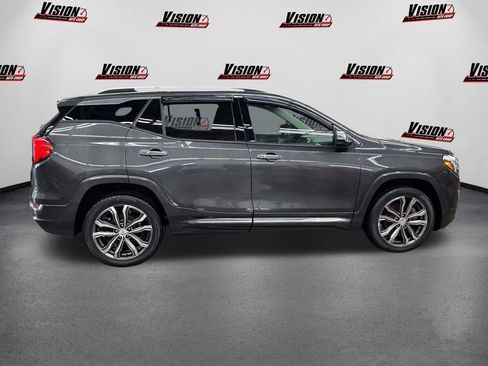 Used 2019 GMC Terrain Denali w/ Driver Alert Package II image 4