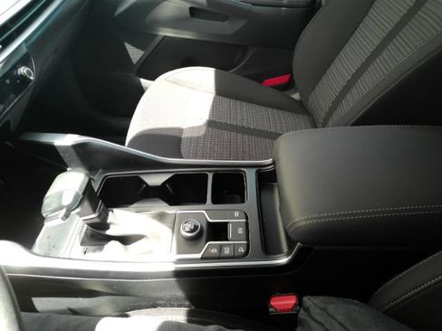 Used 2025 Kia Sorento LX FWD image 40