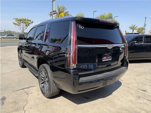 Used 2017 Cadillac Escalade Premium Luxury RWD image 57