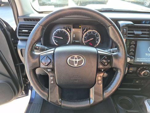 Used 2024 Toyota 4Runner TRD Off-Road Premium AWD/4WD image 23