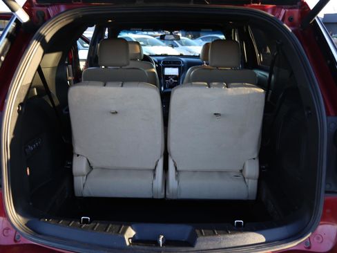 Used 2017 Ford Explorer Limited image 19