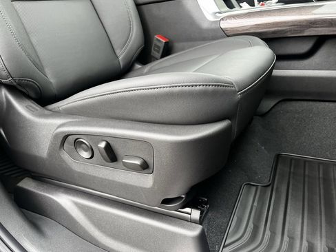 New 2025 Chevrolet Silverado 2500 LTZ w/ LTZ Premium Package image 39