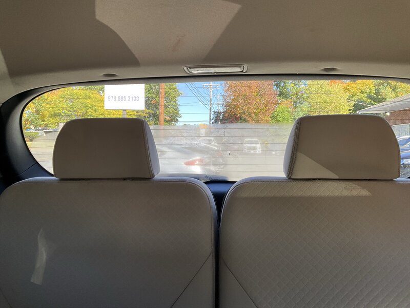 Used 2017 Kia Sorento AWD image 14